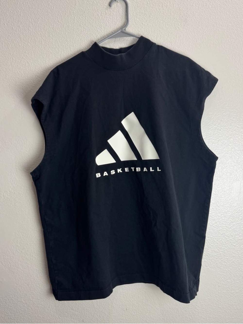Adidas Basketball Athletic Sleeveless Shirt Size Medium